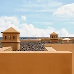 El Poris 아파트 *